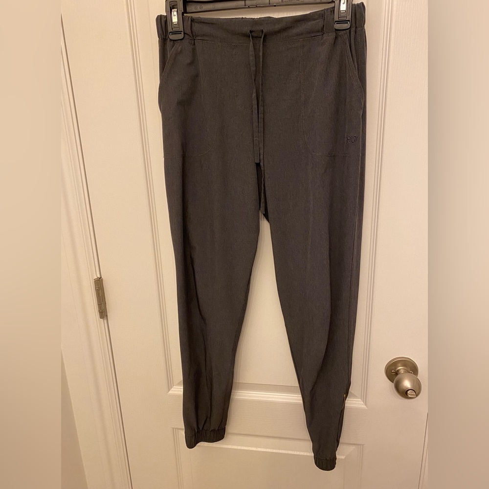 Albion Fit Jetsetter Joggers with gold zippers (Charcoal grey 1 pair)